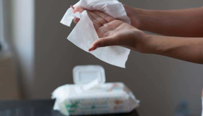baby wipes used for cleaning hands