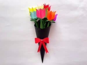 paper tulip bouquet